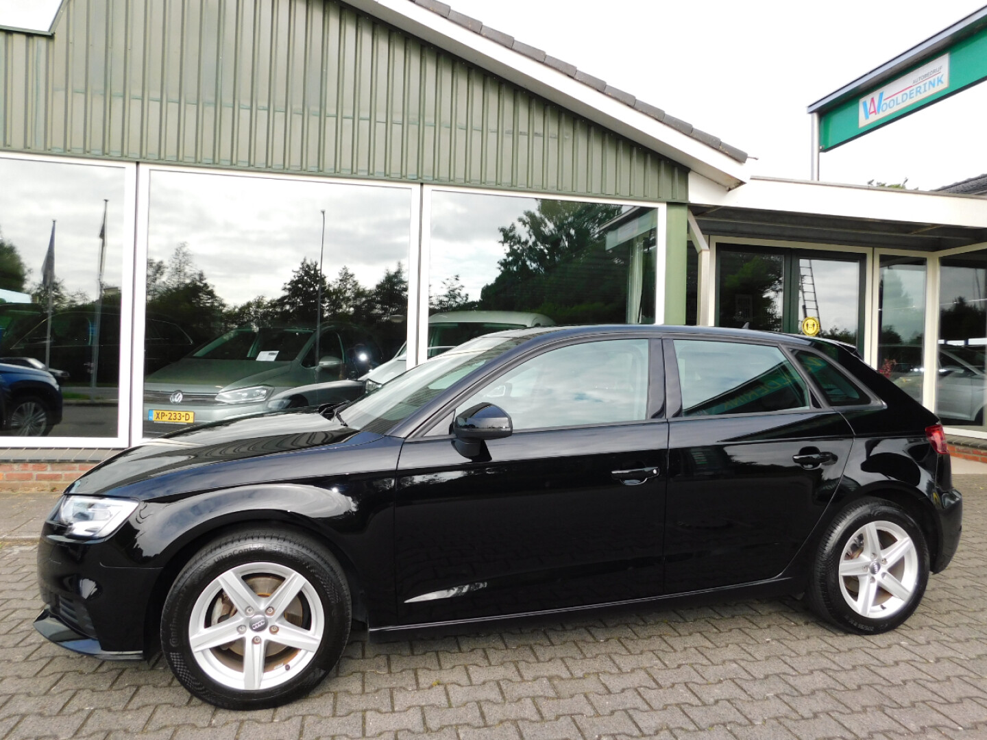 Audi-A3-0